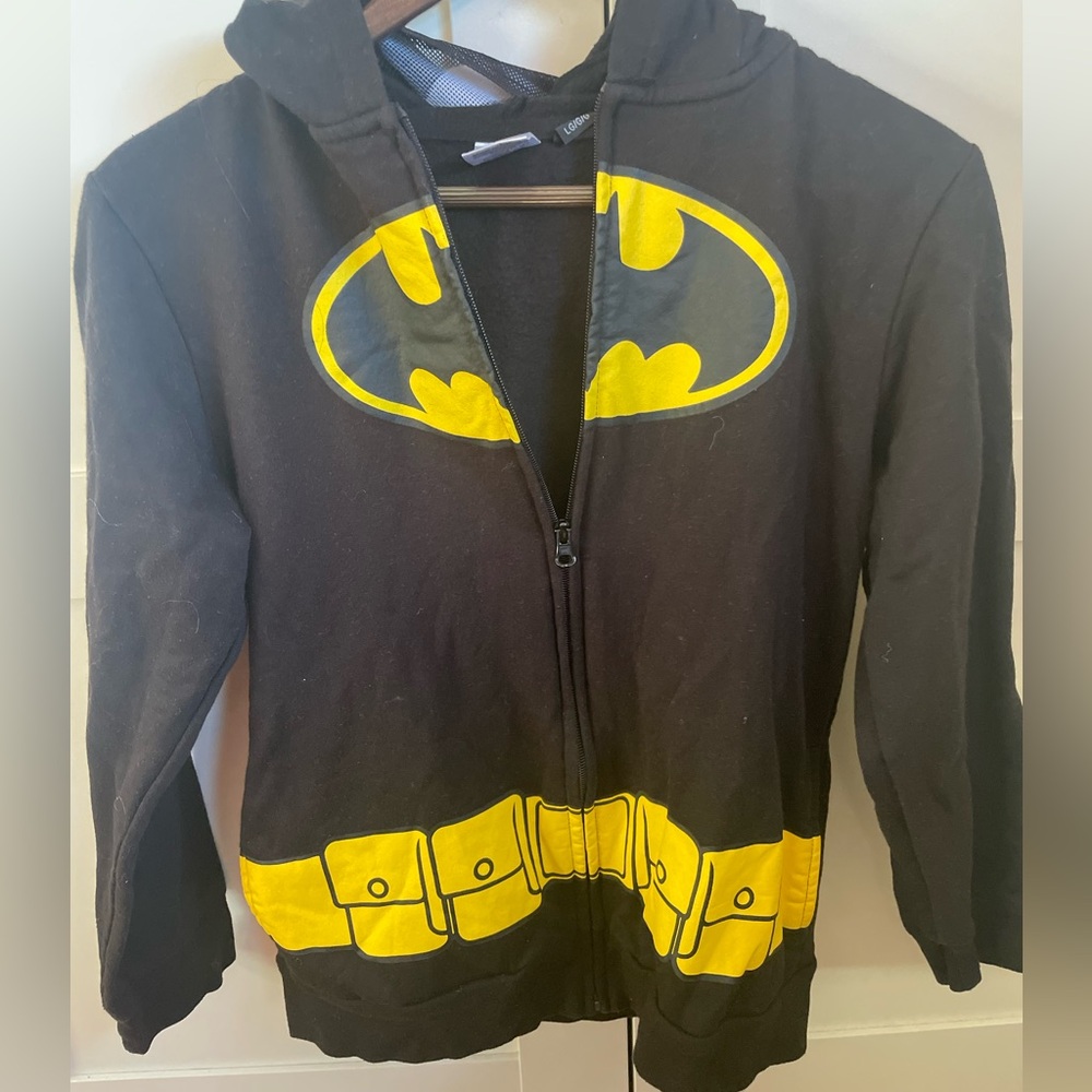 Mad engine Batman boys hoodie size large